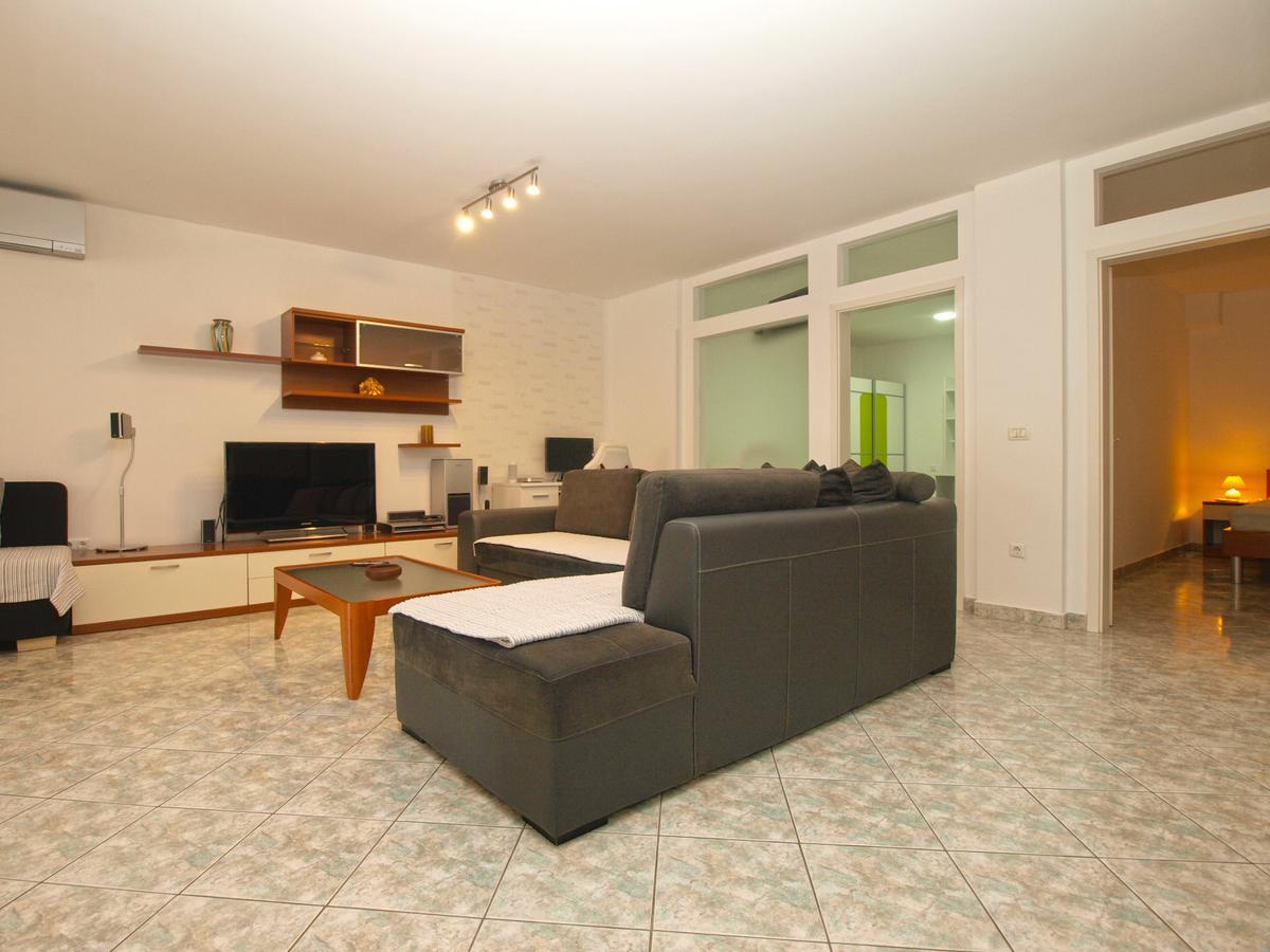 PUY Apartments Slavka 1155 מראה חיצוני תמונה